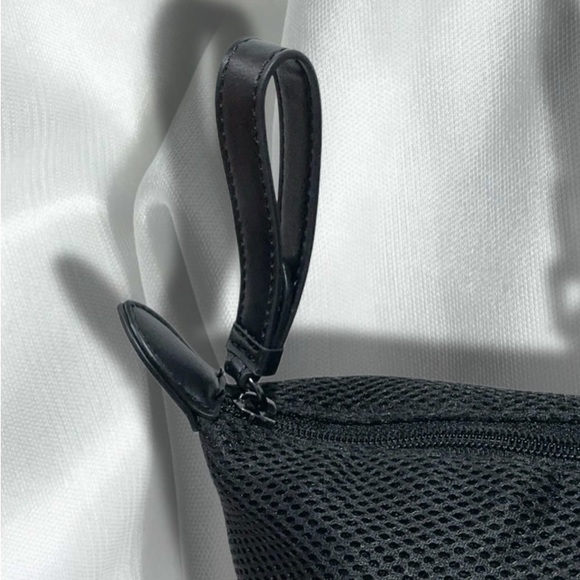 New MARLA WYNNE HSN Black Mesh Tote Shoulder Bag Leather Trim and Hidden Pockets - Picture 4 of 15